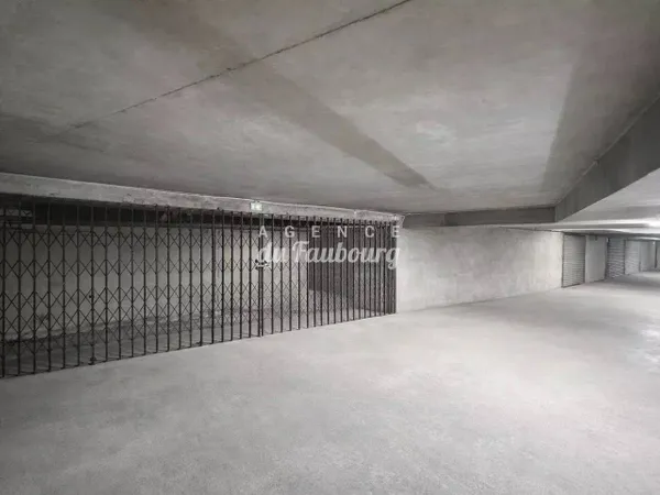 Parking 32 m²