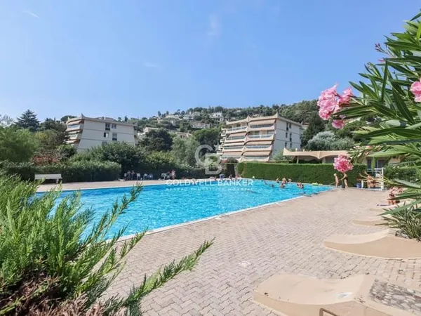 Superbe Appartement Avec Terrasse Et Piscine