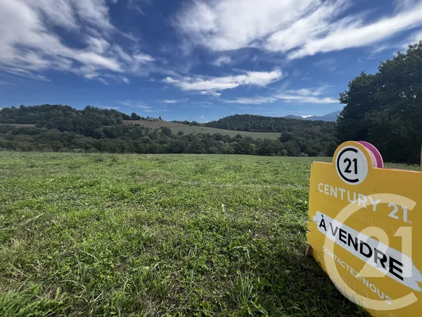 Terrain 4315 m²