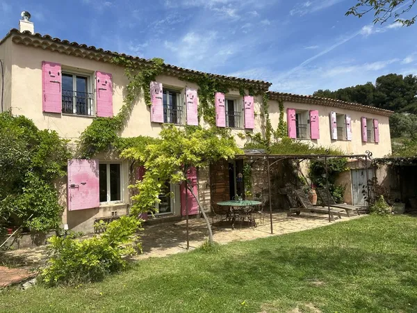 Villa 6 pièces 164 m²