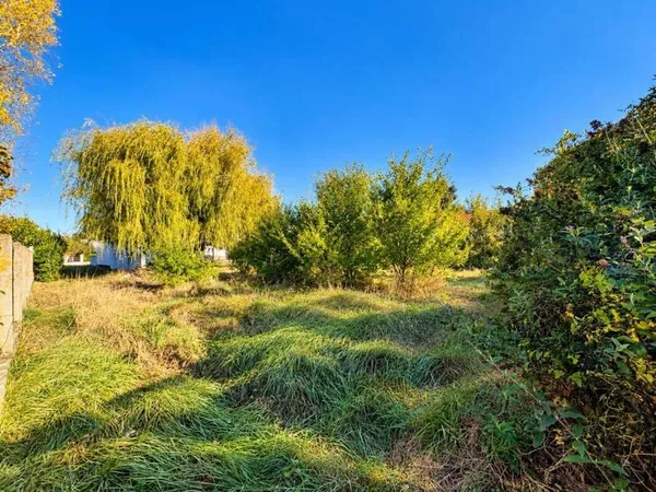 Terrain 133 m²