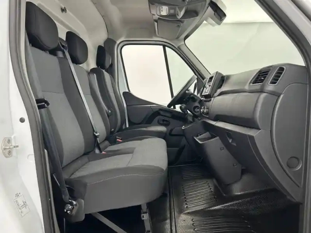Renault Master fgn trac f3500 l2h2 blue dci 135 — photo 23