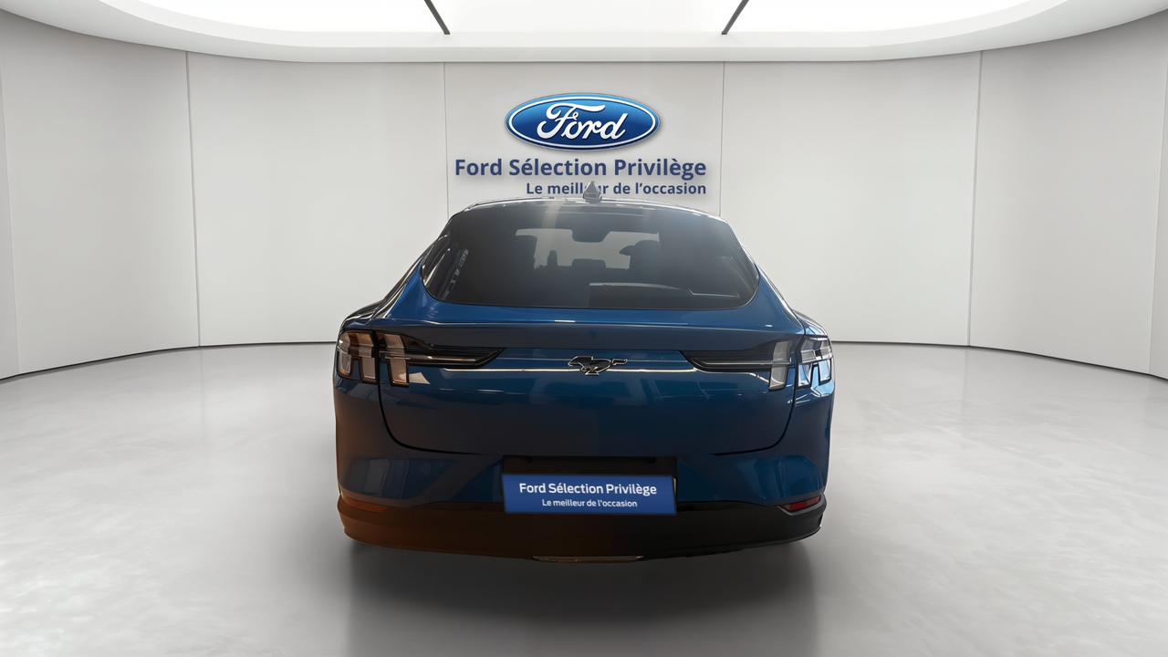 Ford Mustang Mach-E Extended Range 91 kWh 294 ch — photo 4