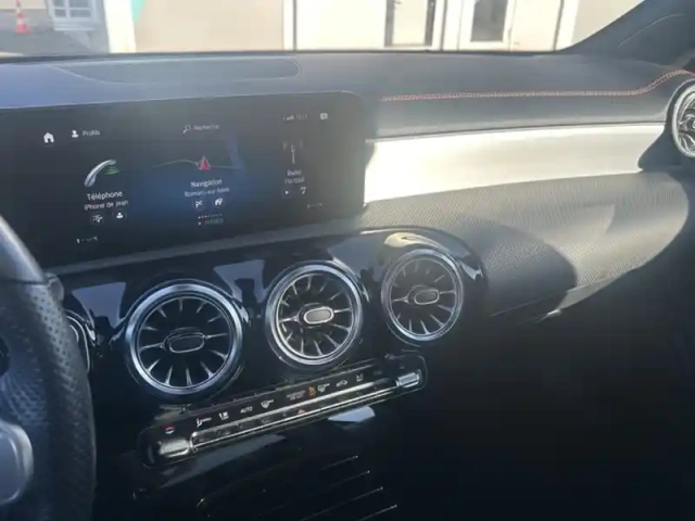 Mercedes Cla 200 d coupé amg line — photo 21
