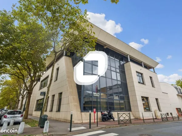 Bureaux 311 m²