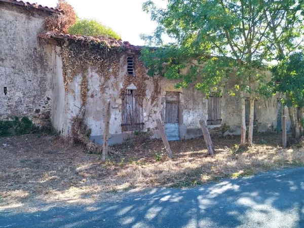 Maison en pierre à rénover