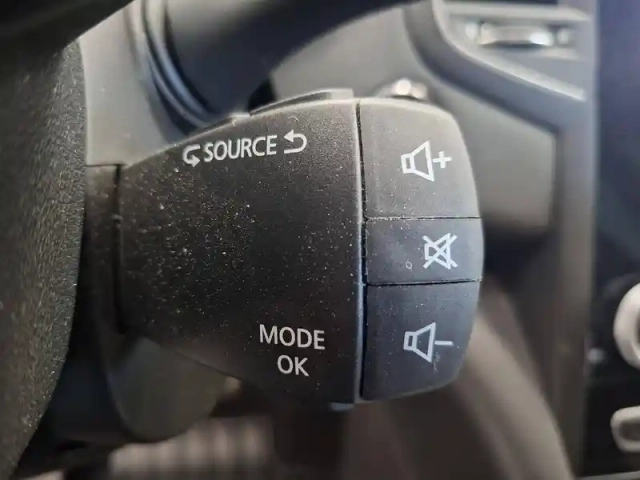Renault Megane mégane iv berline tce 140 fap - 21n — photo 33