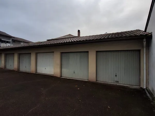 Garage box fermé
