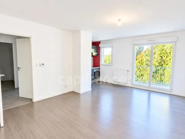 T2 56 m2 avec balcon vue parc +parking sécurisé - 62 000 €