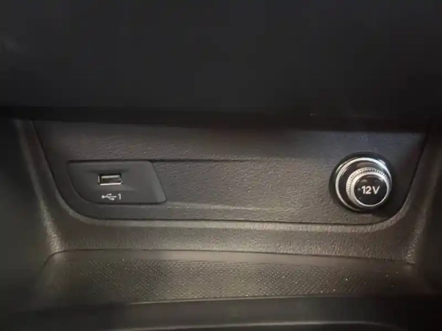 Audi Q2 35 tfsi 150 s tronic 7 — photo 84