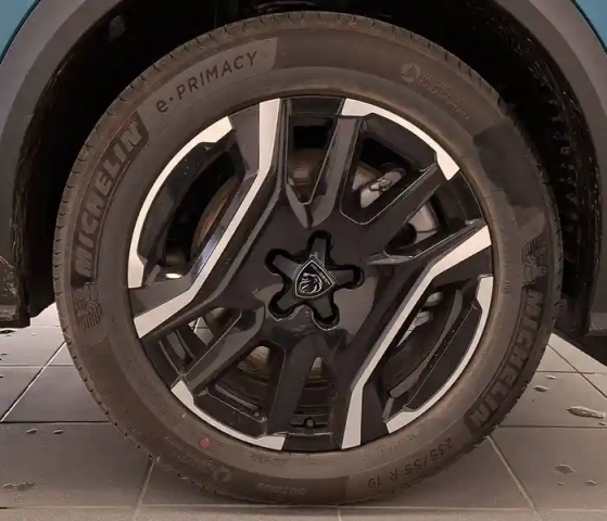 Peugeot 3008 plug-in hybrid 225 e-dcs7 — photo 12