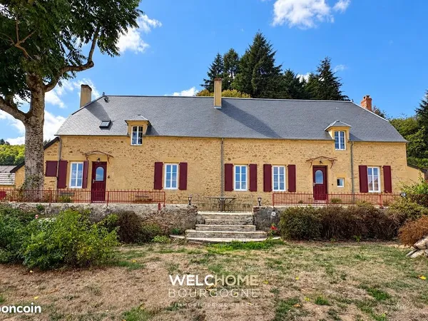 Propriété 8 pièces 213 m²