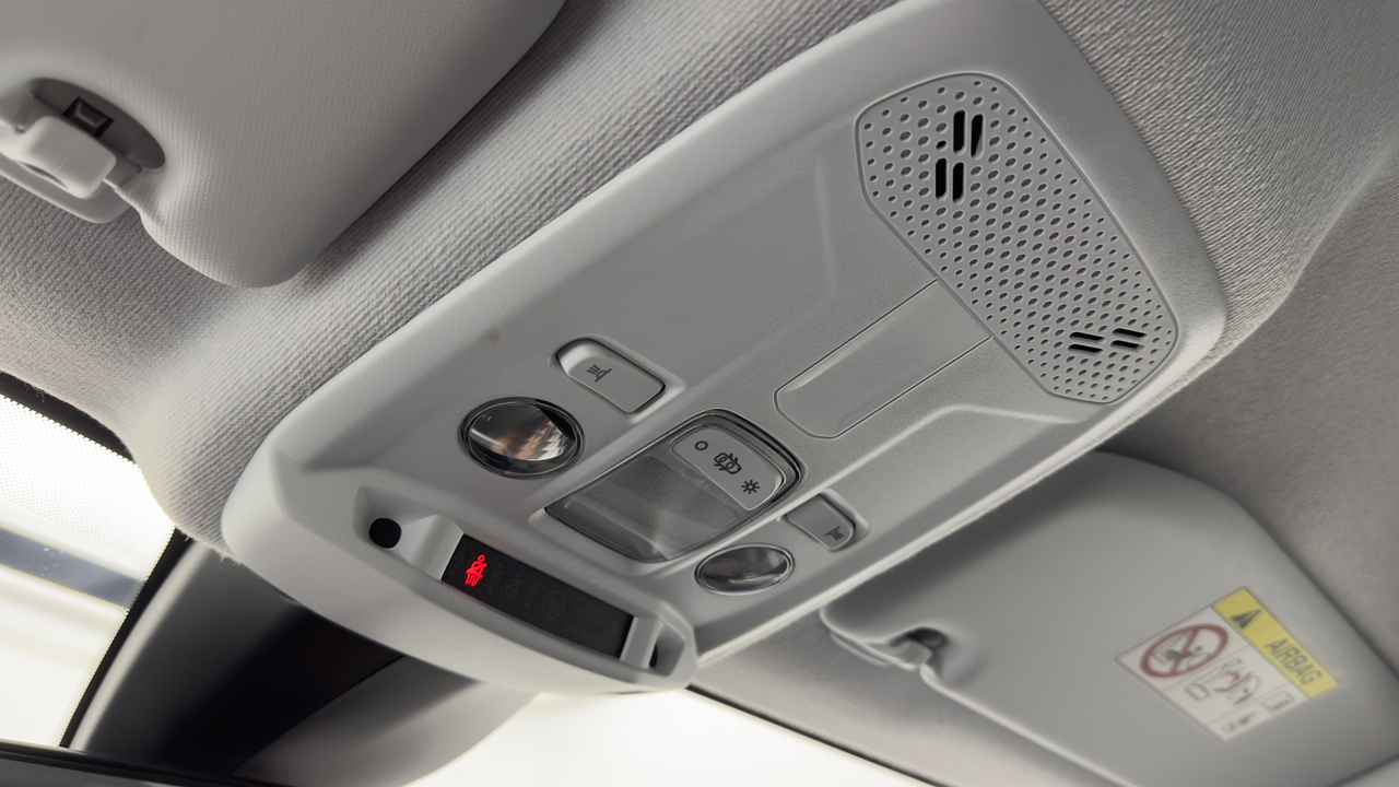 Peugeot 208 PureTech 100 S&amp;S EAT8 — photo 21