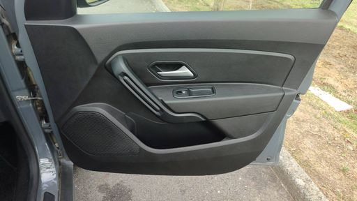 Dacia Duster 1.3 TCe 130 - Expression – 2023 – 49284 km – Essence – Boîte Manuelle — photo 25