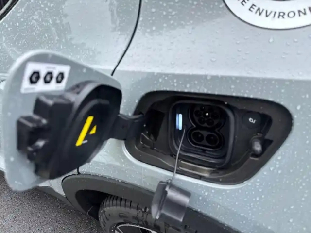 Volvo Ex40 single extended range 252 ch 1edt — photo 8