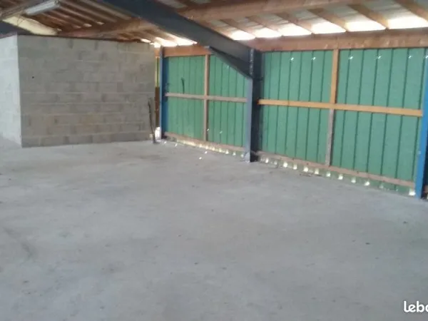 Garde meuble / stockage à proximité de La Flèche