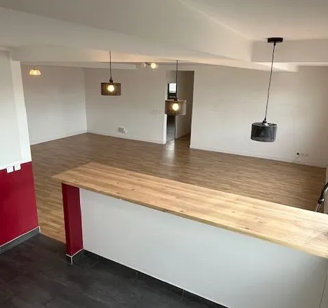 Bagnolet - bureaux / local 236 m² - prix attractif : 1 903 /m²