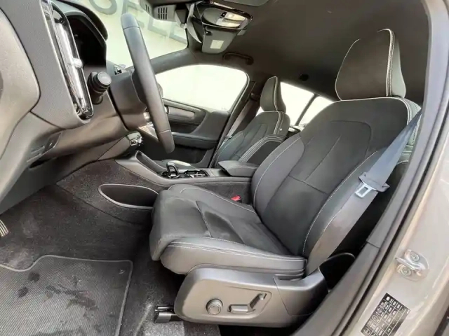 Volvo Xc40 b3 163 ch dct7 — photo 46