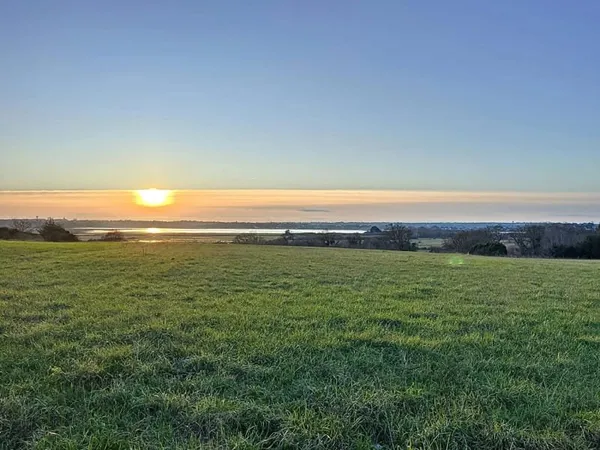 Terrain 680 m²
