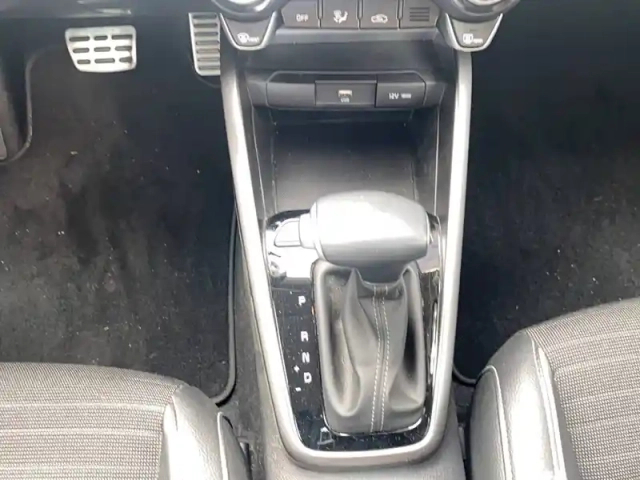 Kia Stonic 1.0 t-gdi 100 ch dct7 — photo 13