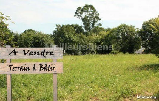Terrain 784 m² Florentin