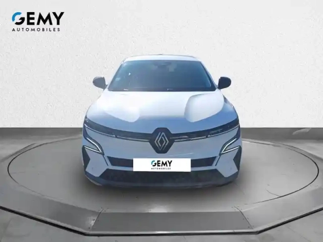 Renault Megane e-tech ev40 130ch standard charge — photo 47