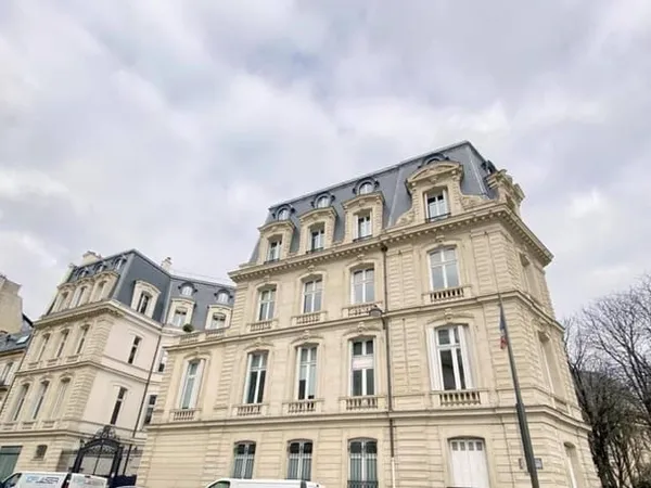 Bureaux 650 m²