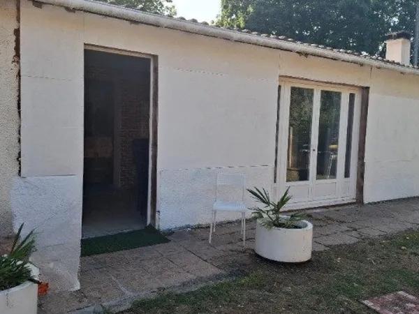 Maison à rénover avec terrain St-Germain-d'Esteuil