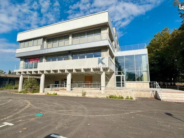 Bureaux 116 m² BOUILLARGUES