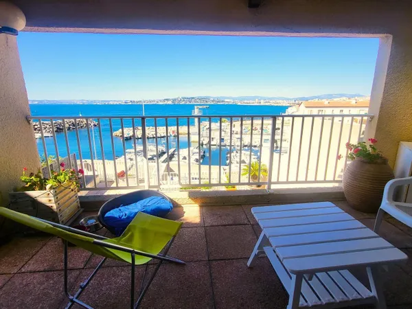 la Madrague, splendide T4 avec terrasse et garage vue mer