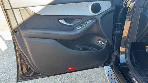 Mercedes GLC 300 e  320 EQ Power 4Matic 9G-Tronic - AMG Line – 2021 – 87265 km – Hybride rechargeable – Boîte Automatique — photo 24