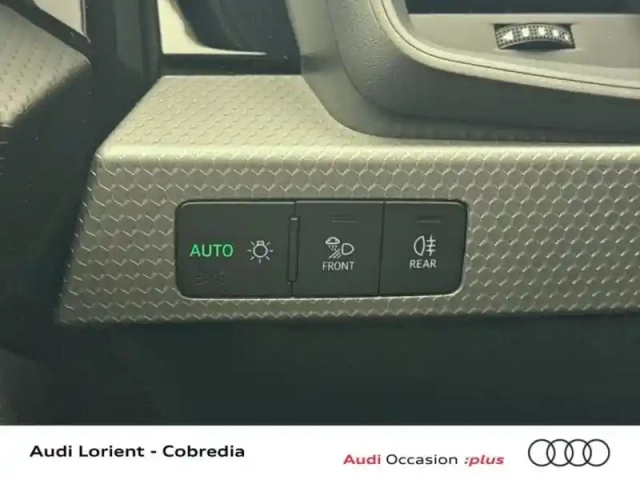 Audi A1 sportback 35 tfsi 150ch s line plus s tronic 7 — photo 12