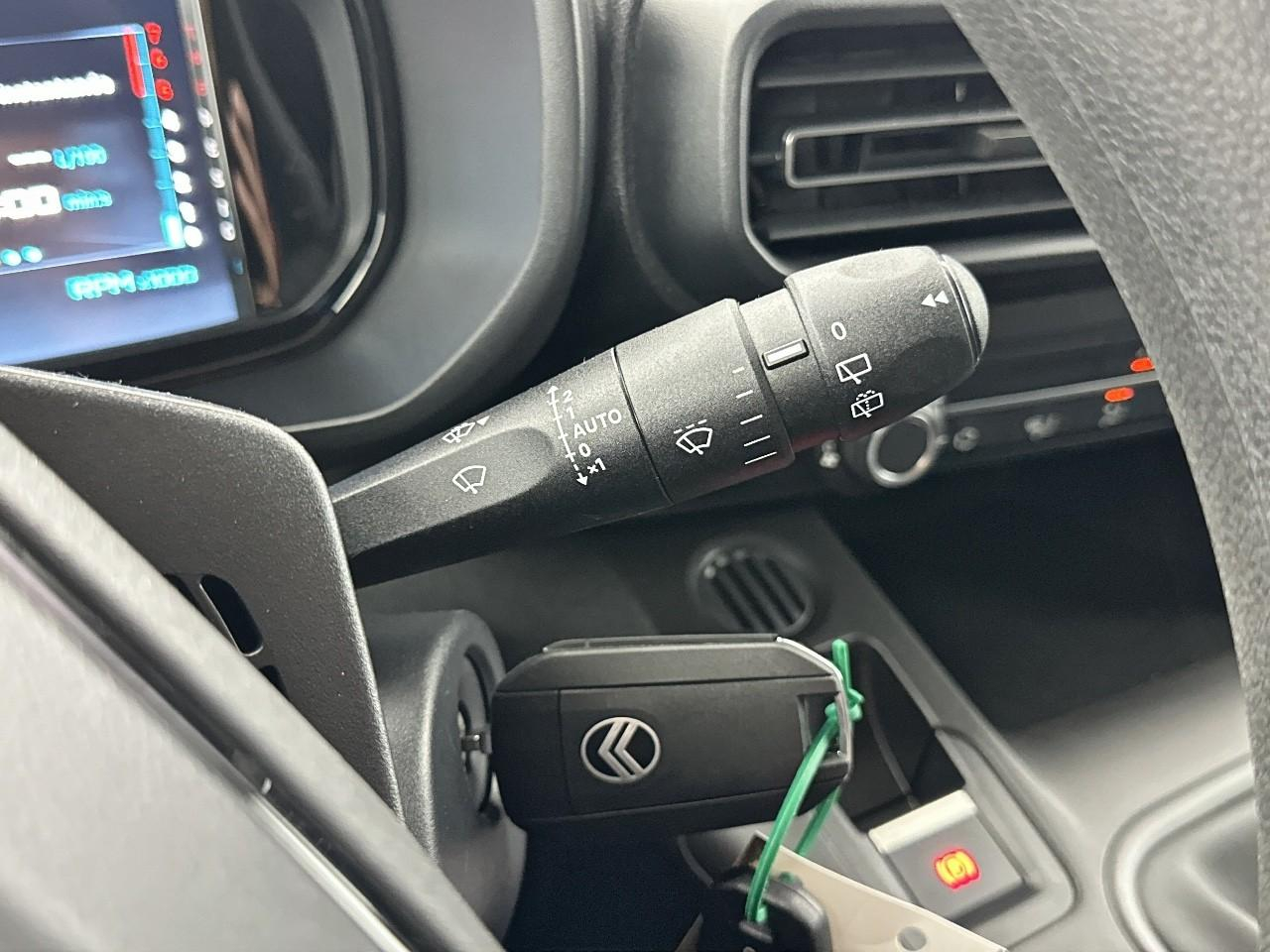 Citroën Berlingo van m diesel 100 ch manuelle — photo 19