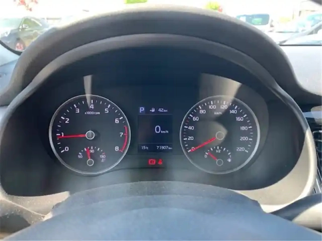 Kia Stonic 1.0 t-gdi 120 ch isg dct7 — photo 82