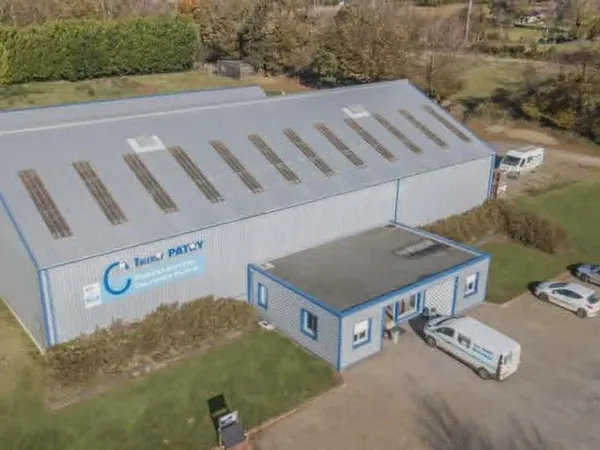 Batiment d'activite 800 m² a vendre ou a louer st cornier des landes