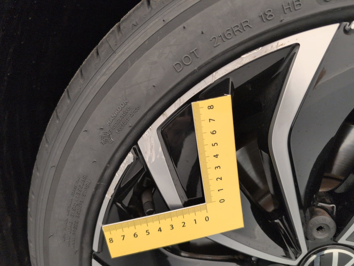 Volkswagen Golf 8 — photo 24