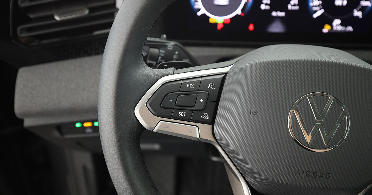 Volkswagen Tiguan — photo 26