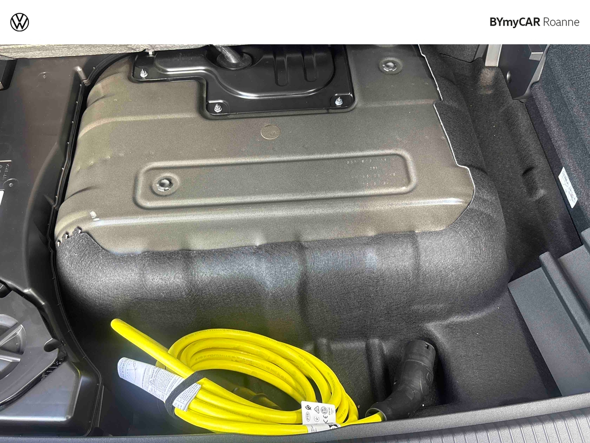 Volkswagen Tiguan 1.5 eHybrid 204ch DSG6 — photo 19