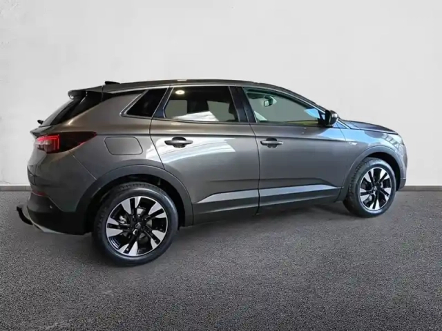 Opel Grandland X 1.2 turbo 130 ch ecotec — photo 2