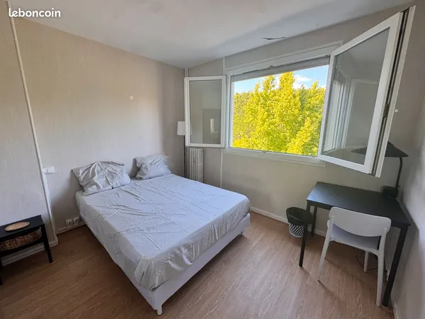 Chambre à louer - colocation fille