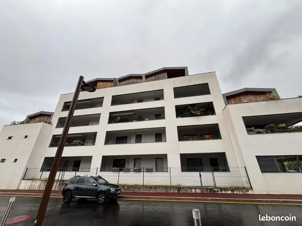 LocationT2 50m2 Aix les bains face lac
