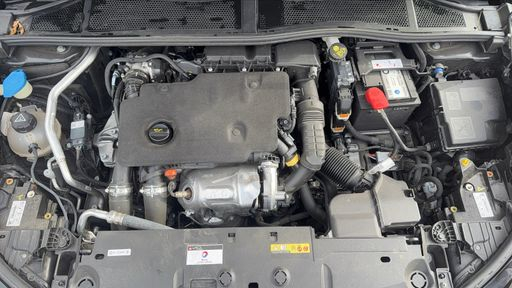 Peugeot 308 1.5 BlueHDi 130 EAT8 - GT – 2023 – 99218 km – Diesel – Boîte Automatique — photo 27