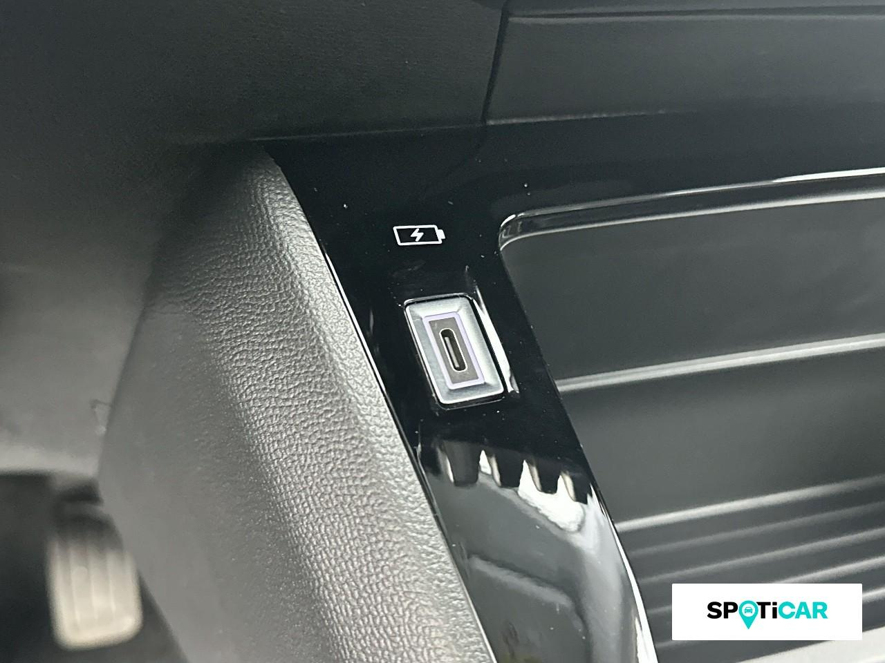 Peugeot 208 1.2 hybrid 110ch allure e-dcs6 — photo 19