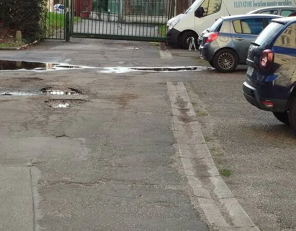 Garage/Parking