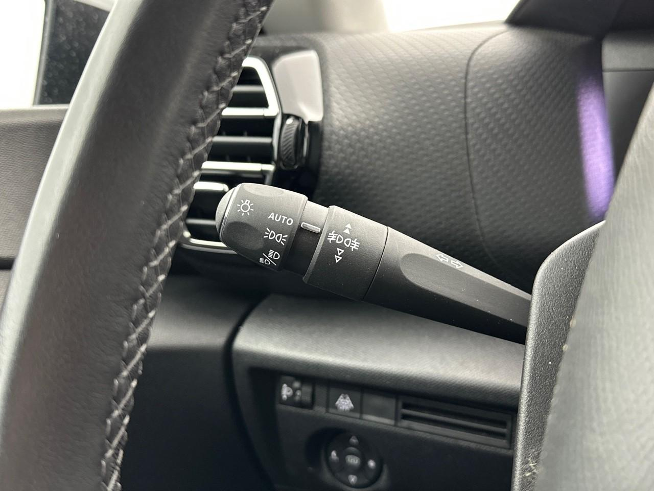 Citroën C4 puretech 130 s&s eat8 shine — photo 20