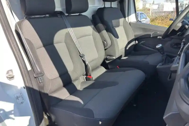 Renault Trafic fg dci 130 l1h1 3t — photo 14