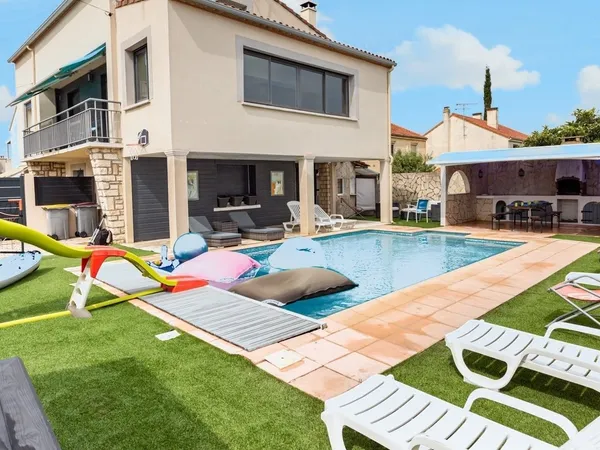 Vente Maison/villa 8 pièces