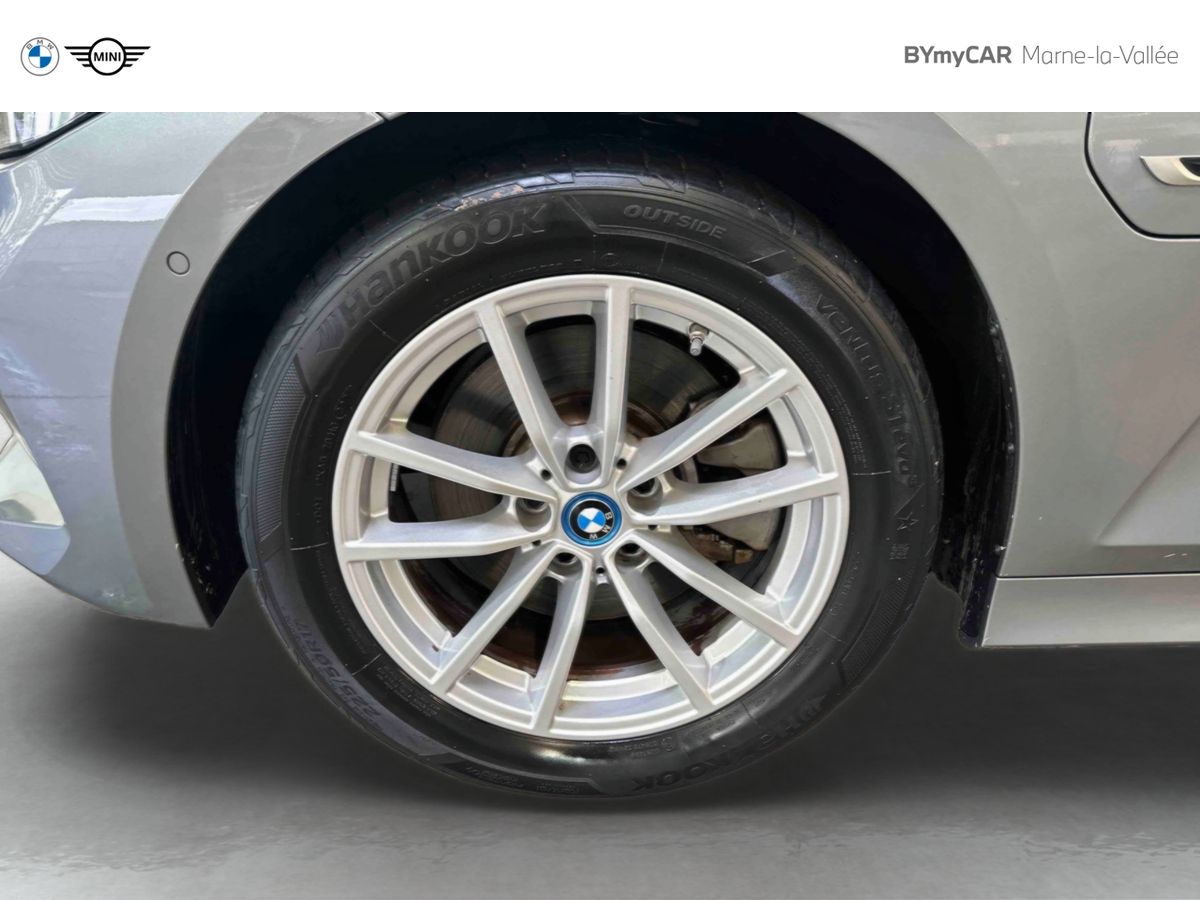 BMW Touring 320e 204 ch BVA8 — photo 18