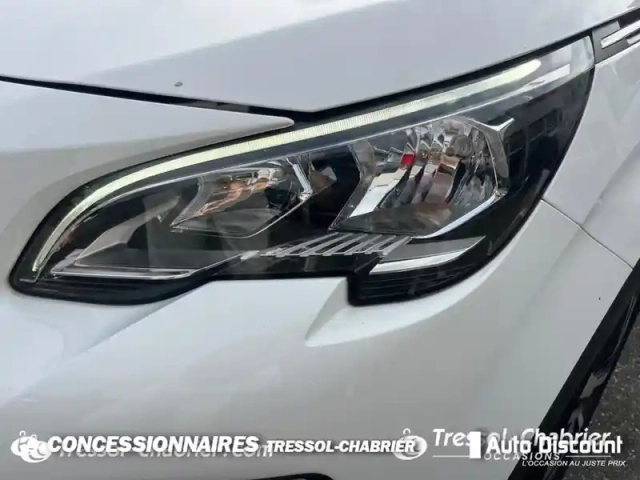 Peugeot 3008 1.2 puretech 130ch s&amp;s eat6 allure — photo 16