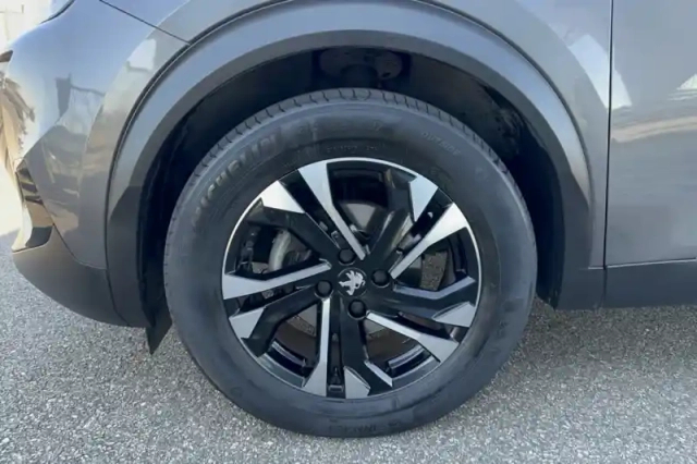 Peugeot 2008 puretech 130 s&amp;s eat8 — photo 28